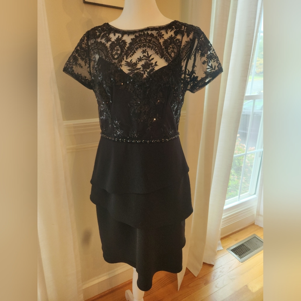 Adrianna Papell sz 6